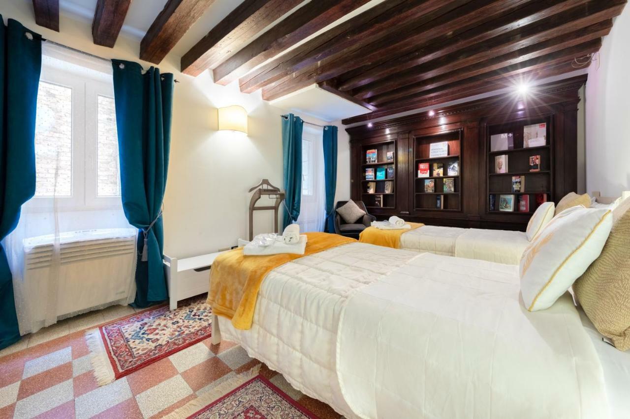 Ca' Del Carro Family Apartment Venedig Exteriör bild