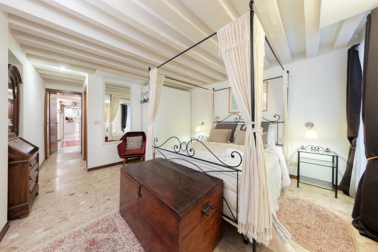 Ca' Del Carro Family Apartment Venedig Exteriör bild