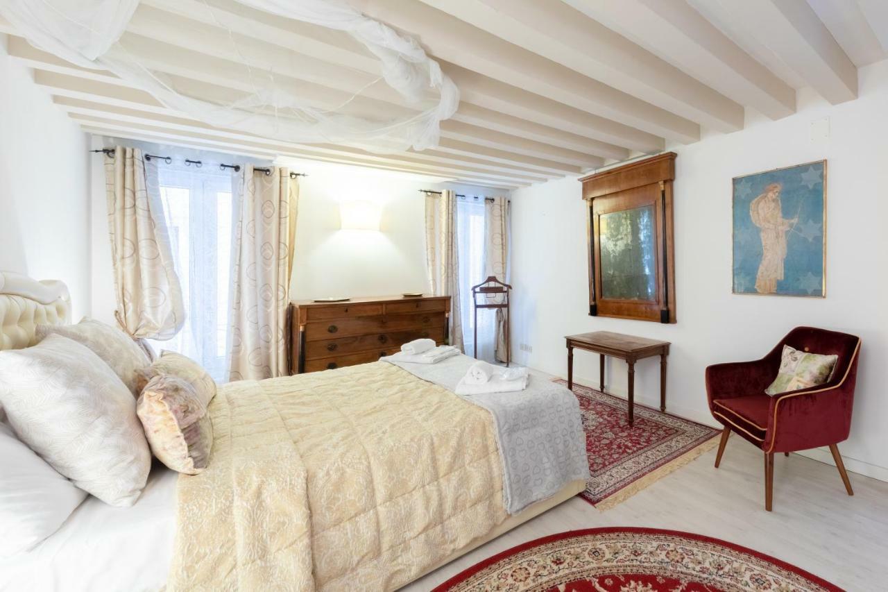 Ca' Del Carro Family Apartment Venedig Exteriör bild