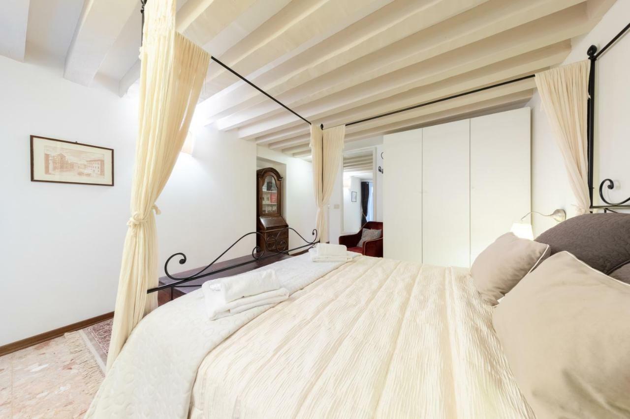 Ca' Del Carro Family Apartment Venedig Exteriör bild