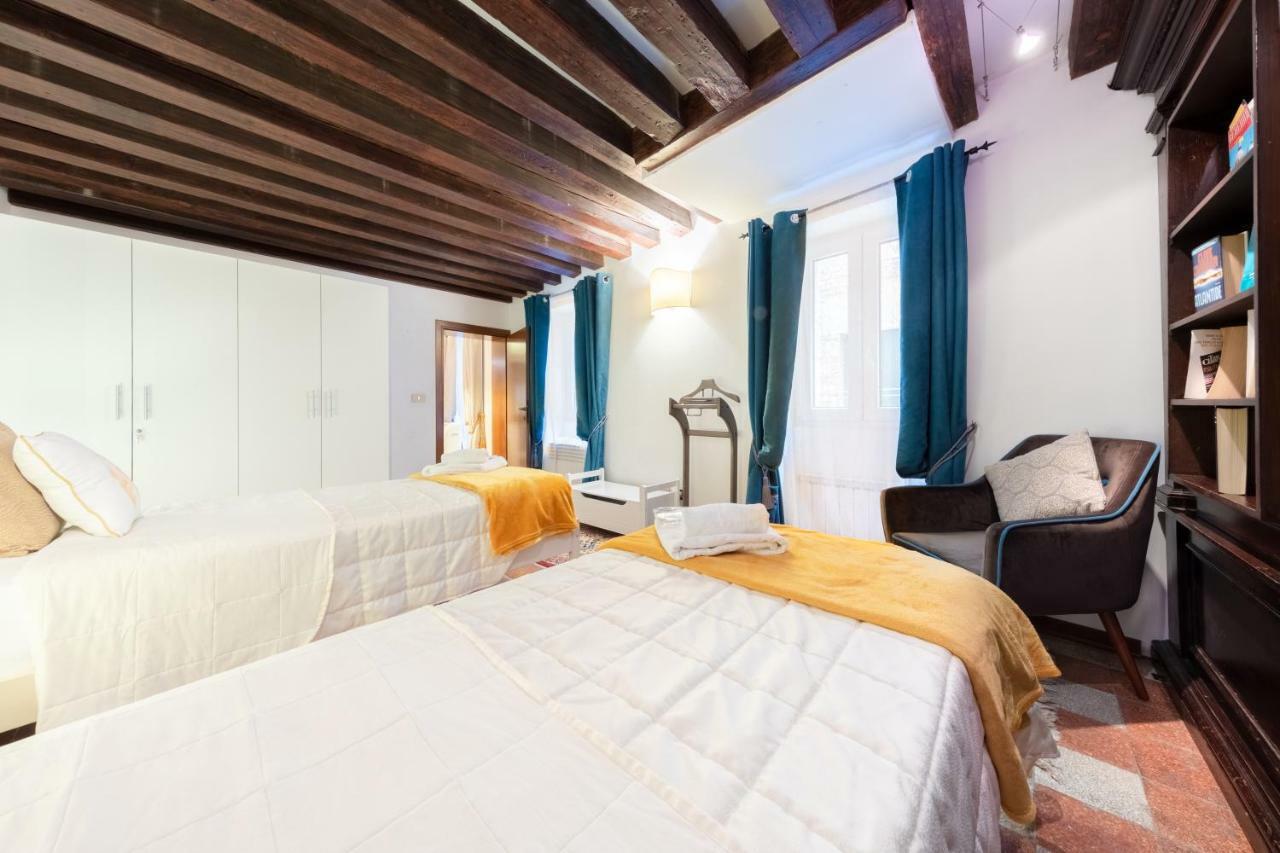 Ca' Del Carro Family Apartment Venedig Exteriör bild