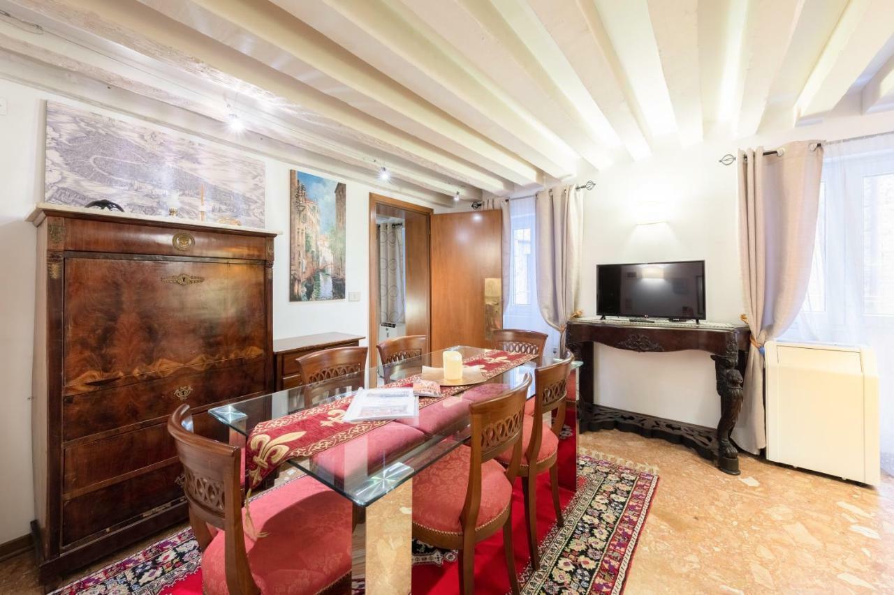 Ca' Del Carro Family Apartment Venedig Exteriör bild